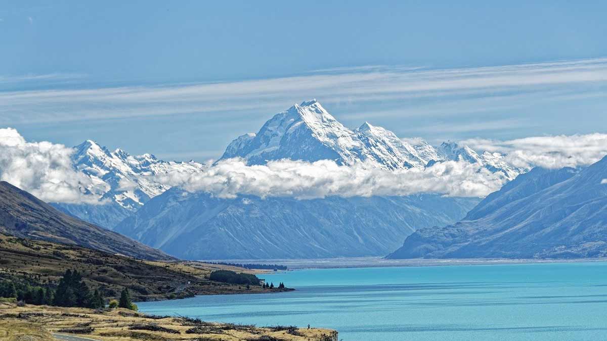 lake Pukaki New Zealand